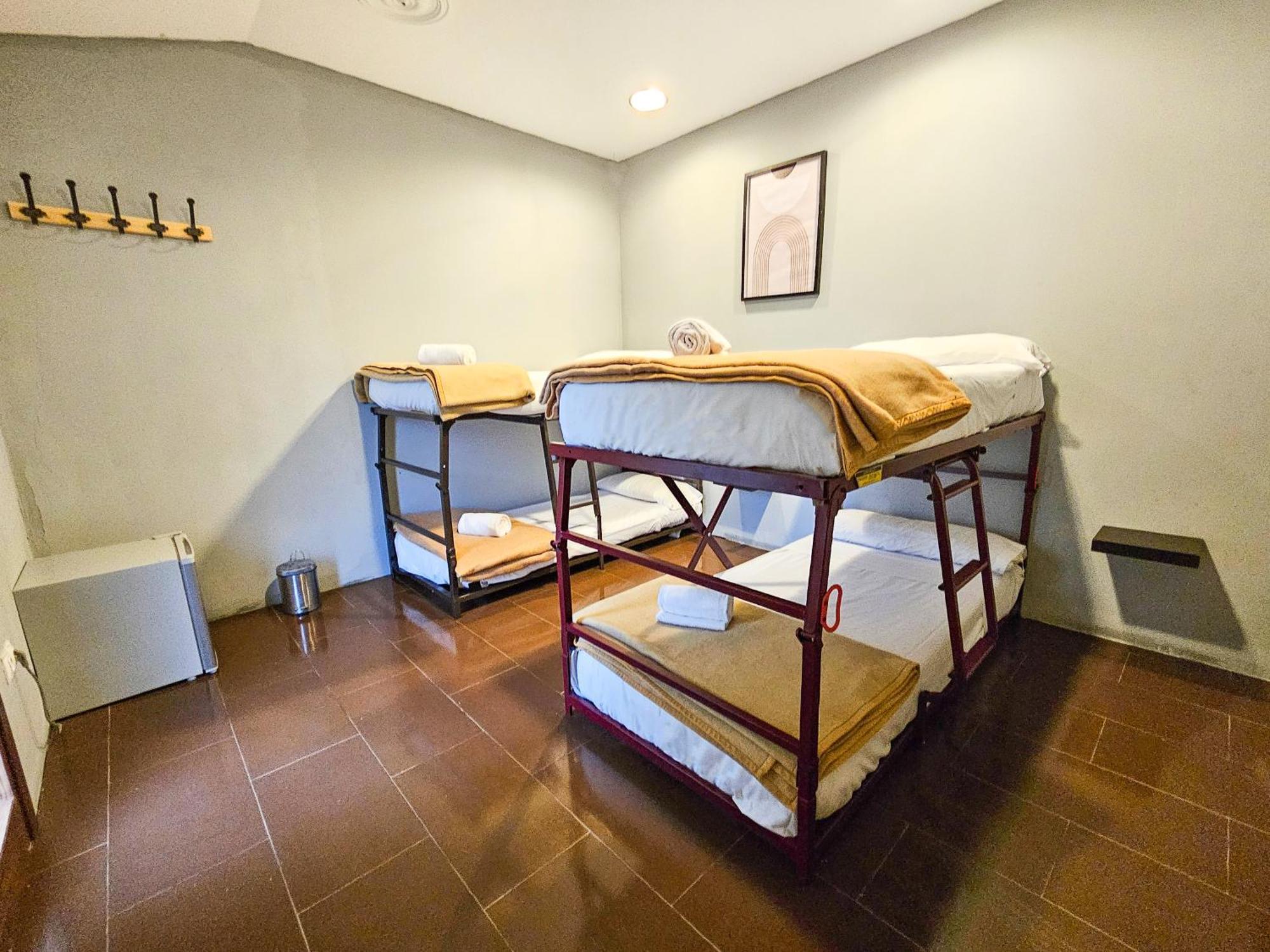 Hostel Backpacker Solopuent Castiello de Jaca Extérieur photo