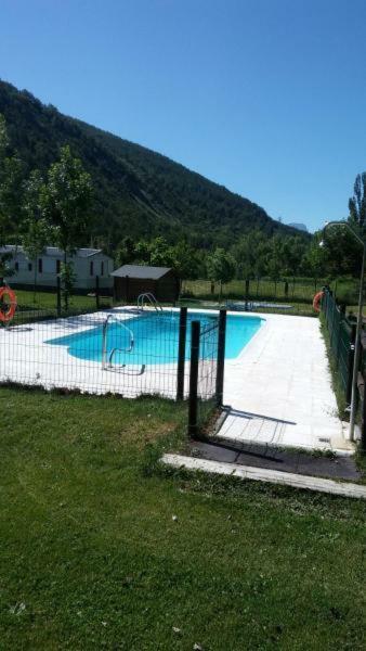 Hostel Backpacker Solopuent Castiello de Jaca Extérieur photo